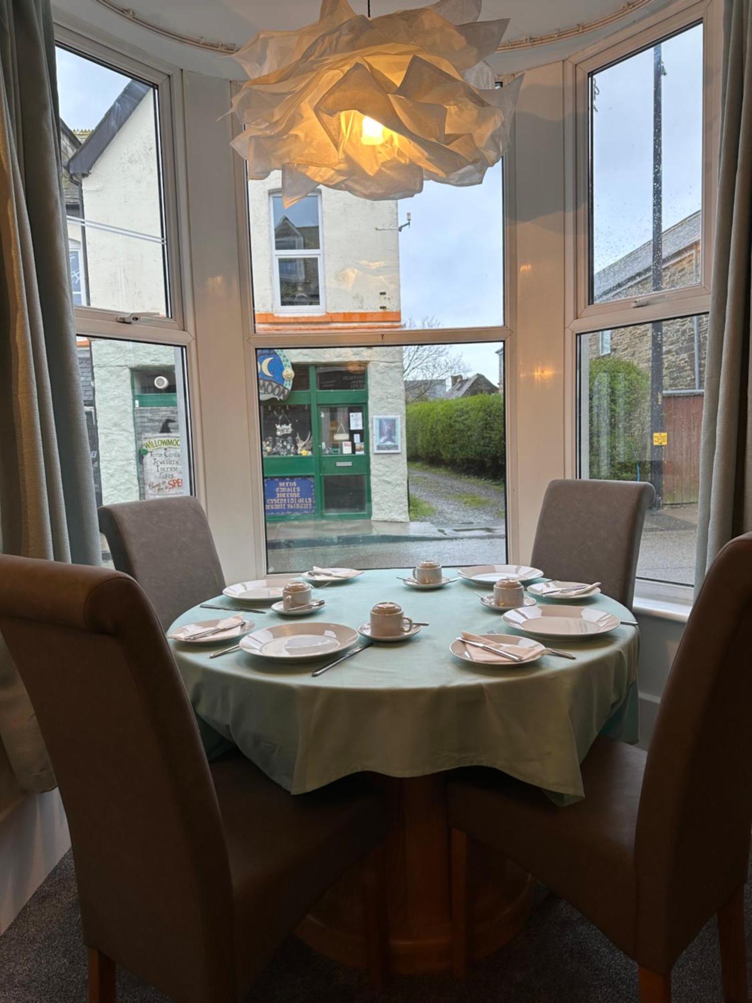 Tintagel Arms Bed And Breakfast Экстерьер фото