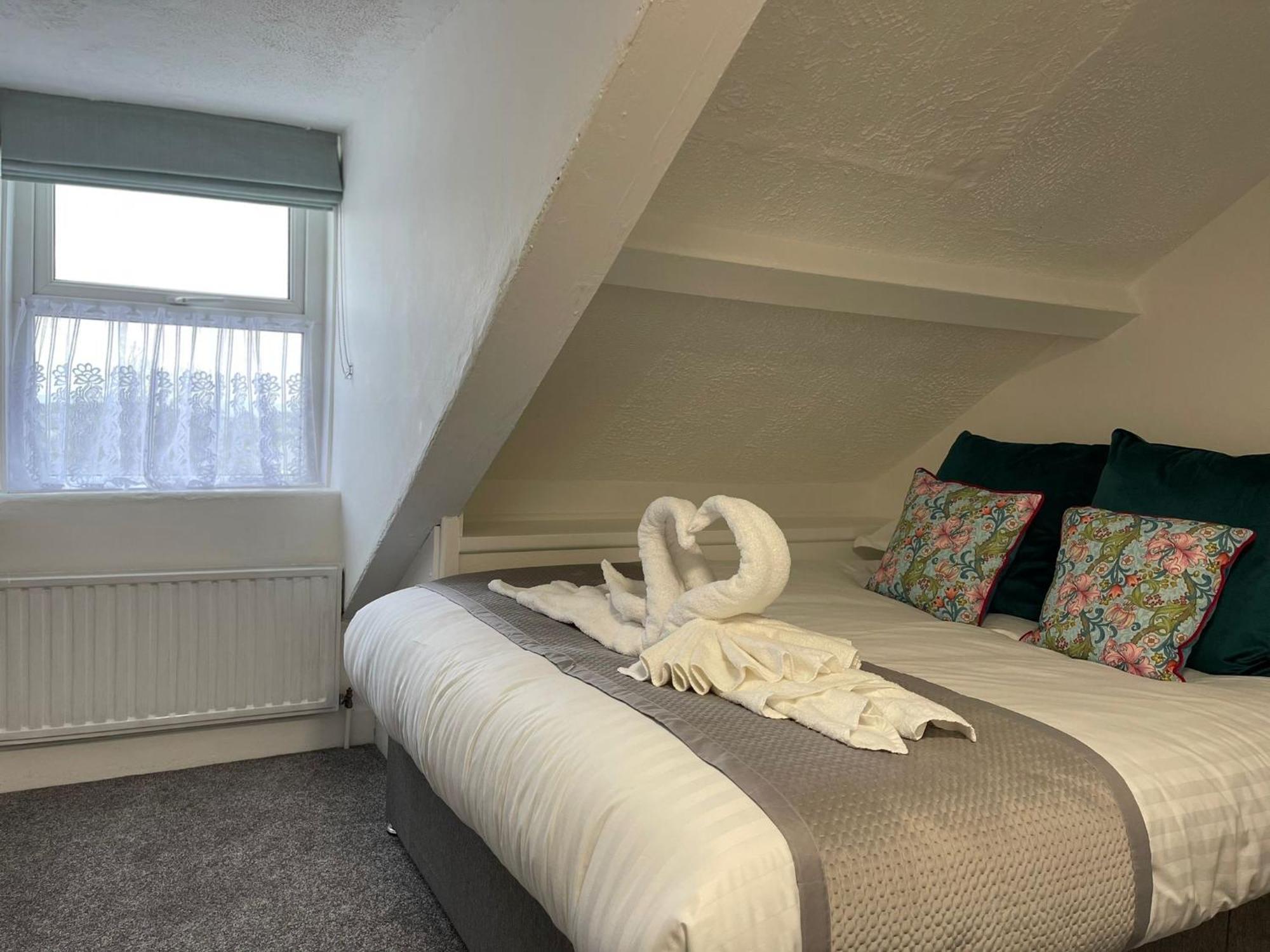 Tintagel Arms Bed And Breakfast Экстерьер фото