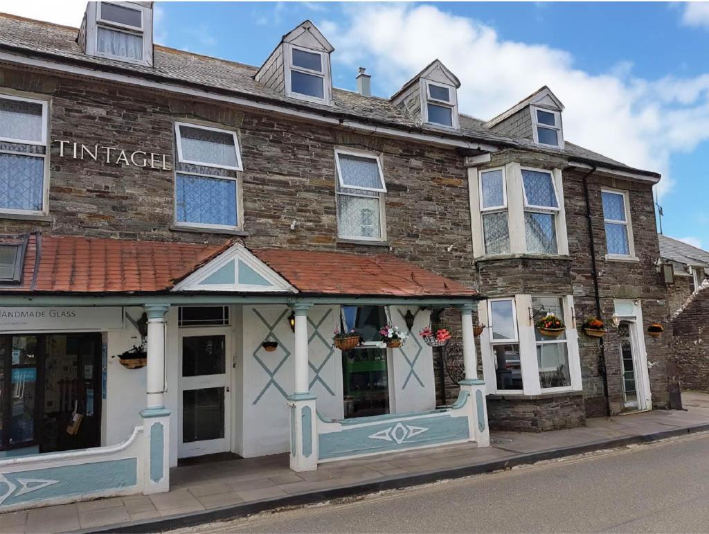 Tintagel Arms Bed And Breakfast Экстерьер фото