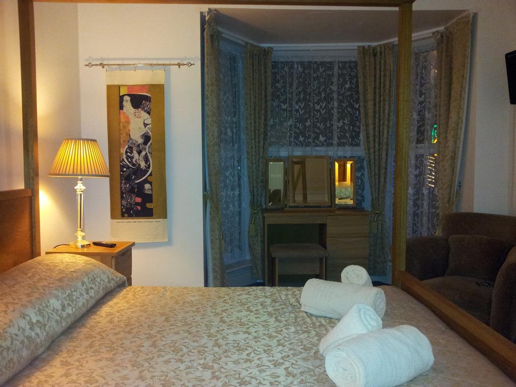 Tintagel Arms Bed And Breakfast Экстерьер фото