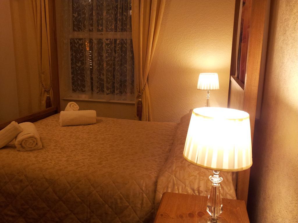 Tintagel Arms Bed And Breakfast Экстерьер фото