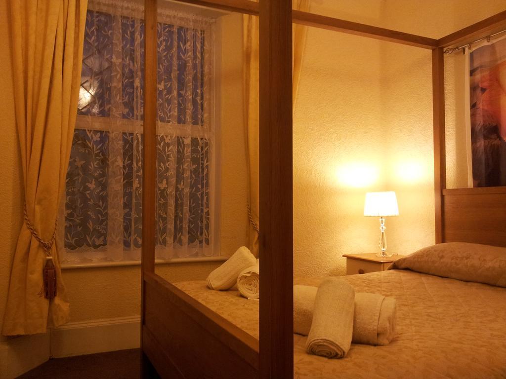 Tintagel Arms Bed And Breakfast Экстерьер фото