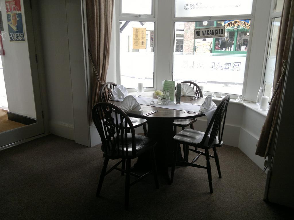 Tintagel Arms Bed And Breakfast Экстерьер фото