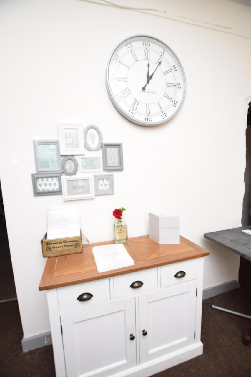 Tintagel Arms Bed And Breakfast Экстерьер фото